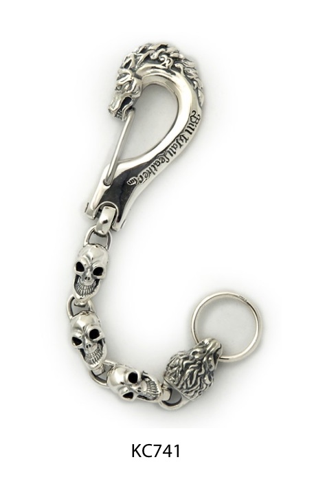 Medium Horse Clip w/3 Vintage Skull and Lion Head KeyChain